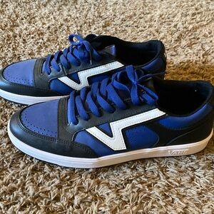 Vans lowland men’s size 11.